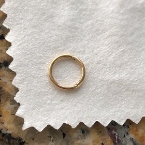 Venus by Maria Tash 14k gold seamless clicker ring